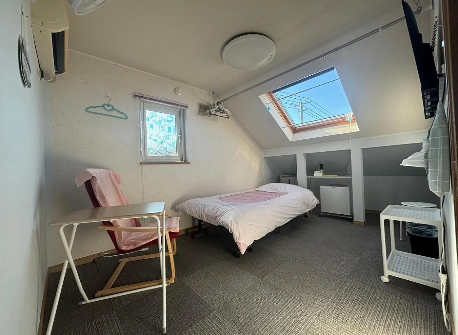 公寓 Guest House モモ 带广